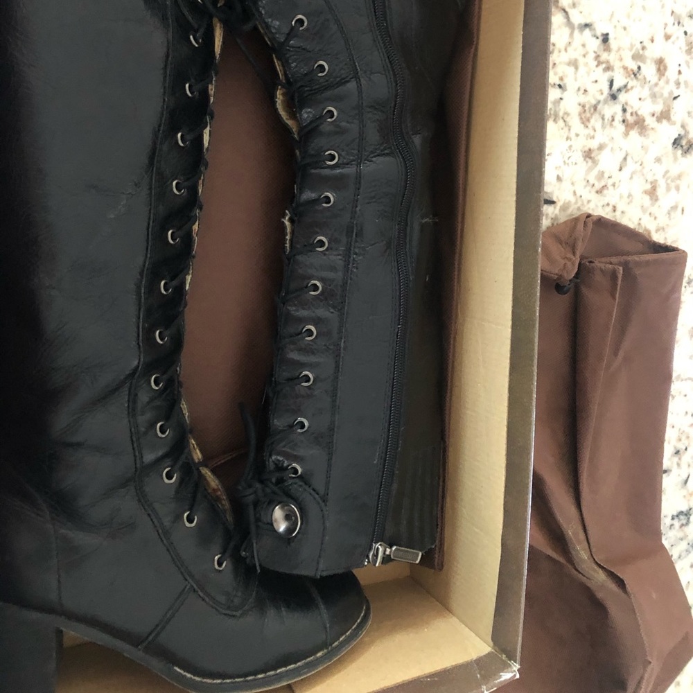 Seychelles Leather Black Distressed Lace Up Boots